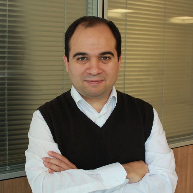 EMBA Dr. Cüneyd Parlayan